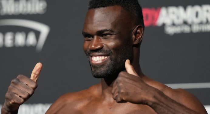 Ex-UFC revela que chance de lutar com Jake Paul o levou para o boxe