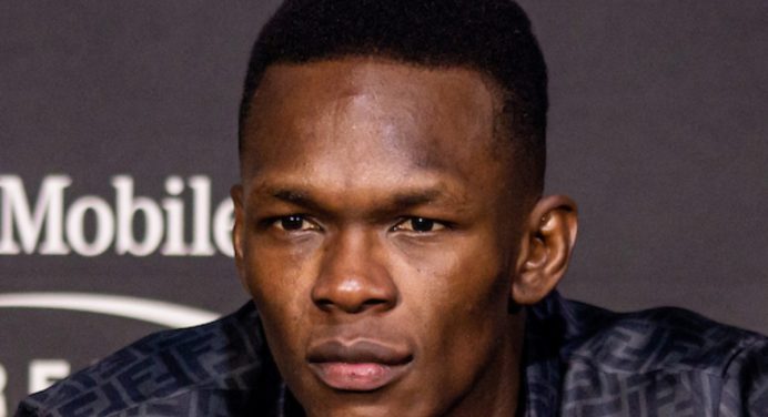 Adesanya destaca estratégia de ‘Poatan’ e admite que foi surpreendido por rival no UFC