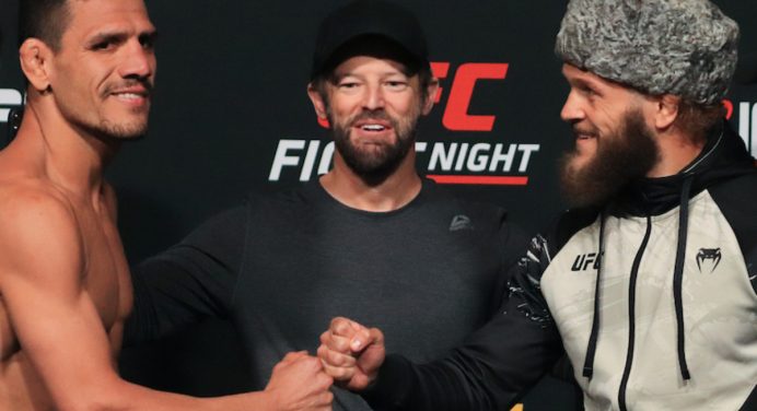 Rafael Fiziev enaltece legado de Dos Anjos no UFC: “Futuro Hall da Fama”