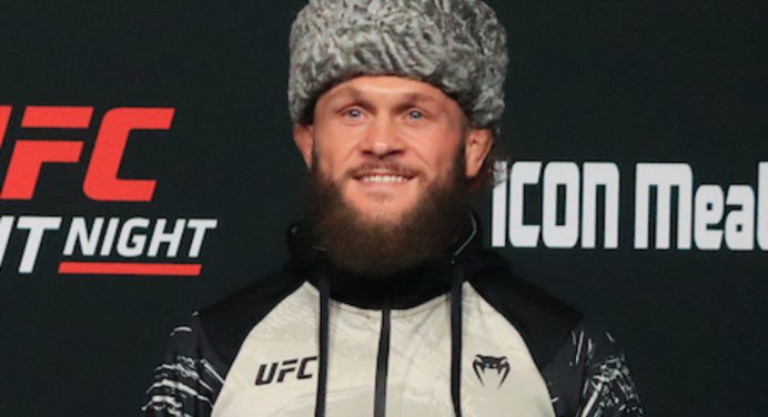 Rafael Fiziev esbanja empolgação com luta contra Charles Do Bronx no UFC Rio