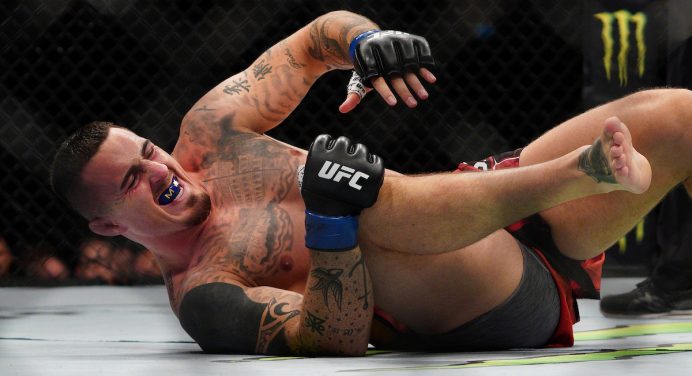 Tom Aspinall revela que passará por cirurgia no joelho após lesão no UFC Londres