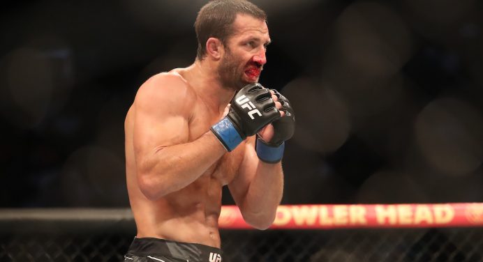Khabib descarta contratação de Rockhold para o Eagle FC: “Tem nada a provar”