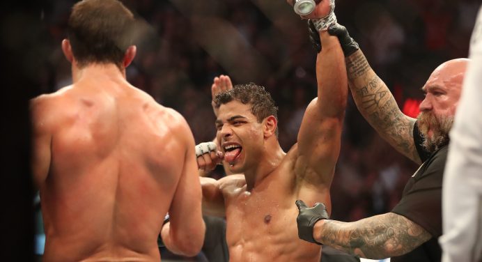 Borrachinha supera Rockhold em luta tensa e encerra má fase no UFC