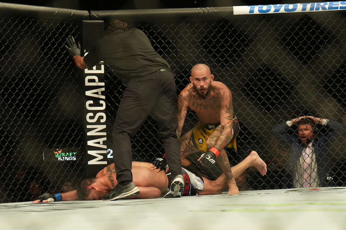 Marlon Vera aplica nocaute devastador em Dominick Cruz no UFC San Diego