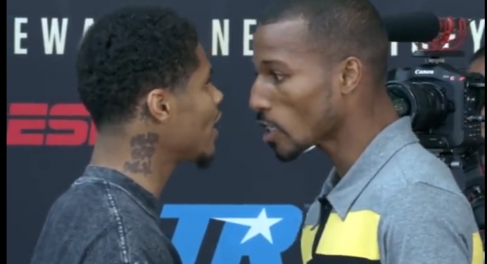 Vale título! Robson Conceição protagoniza encarada tensa com rival americano; veja