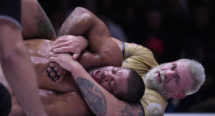 Gordon Ryan finaliza André Galvão e bate recordes no maior ADCC da história