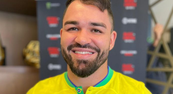 ‘Pitbull’ contesta Bellator por escolher primo de Khabib como desafiante ao título