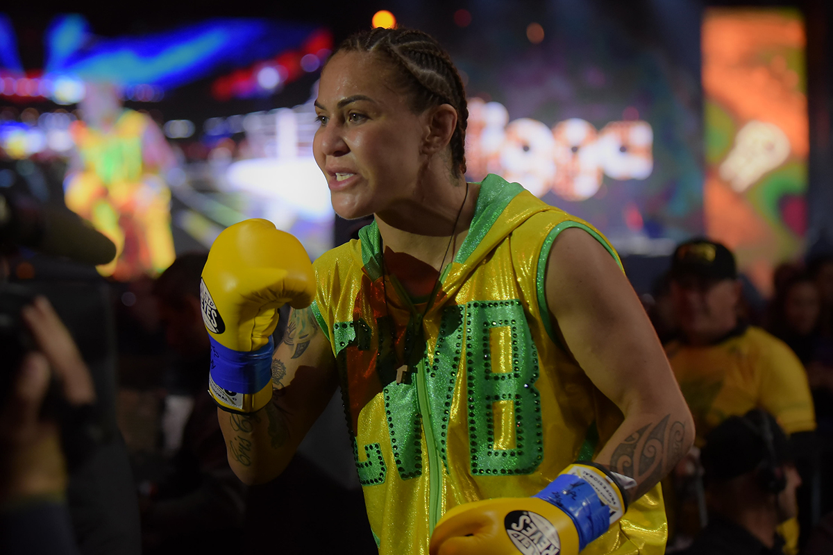 Campeã mundial, Katie Taylor abre as portas para duelo contra Cris ‘Cyborg’ no boxe