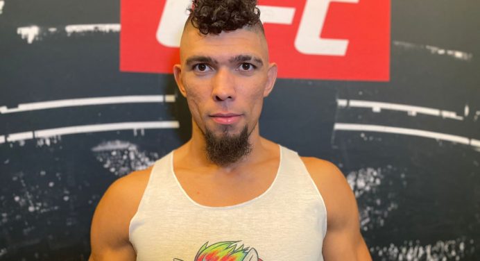 Sem pressa, Johnny Walker projeta título do UFC até os 35 anos e boxe no futuro