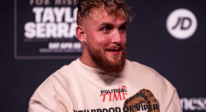 Jake Paul lamenta derrota para Tommy Fury e crava: “Voltarei pela revanche”