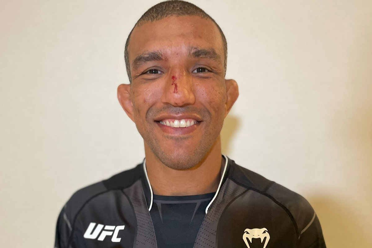Raoni Barcelos confessa alívio por voltar a vencer e pede vaga no UFC Rio