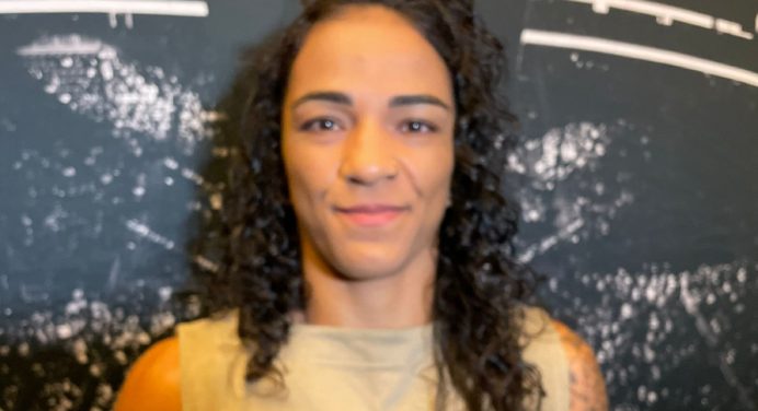 ‘Vivi’ Araújo aposta no grappling para superar Grasso em sua 1ª luta principal no UFC