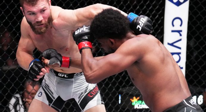 Em posição de destaque, Ion Cutelaba perde terceira seguida e se complica no UFC