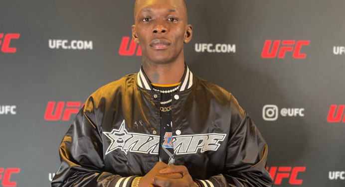 Adesanya culpa rivais por lutas ‘chatas’ e torce para que Poatan “tente” vencê-lo