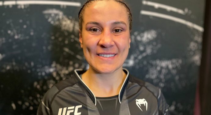 Jennifer Maia exalta fim da má fase com vitória no UFC Vegas 65: “Alma lavada”