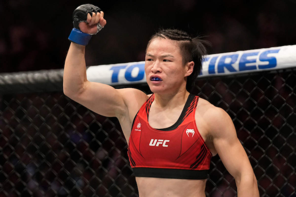Zhang Weili finaliza Carla Esparza e é campeã dos palhas do UFC pela segunda vez