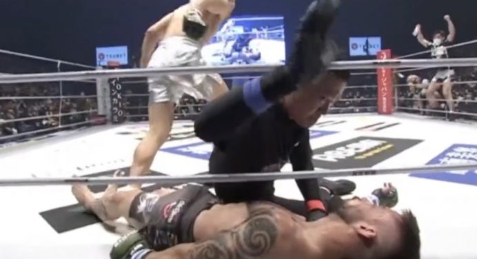 Assustador! Brasileiro ex-UFC sofre nocaute brutal no Rizin 40; veja