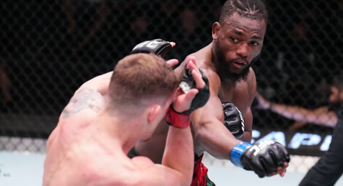 Angolano Manel Kape brilha e vence David Dvorak no UFC Vegas 66