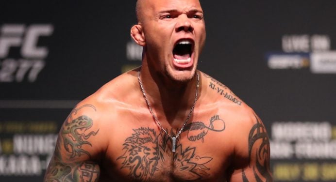 Anthony Smith revela plano para ser reserva de disputa de título no UFC Rio