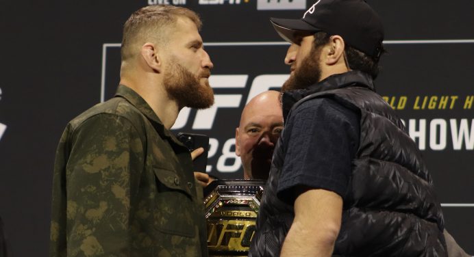 Ex-rival de ambos, Jan Blachowicz prevê vitória de Poatan em possível luta com Ankalaev