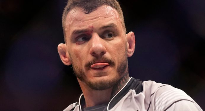 Renato Moicano comemora saída de Conor McGregor de ranking do UFC