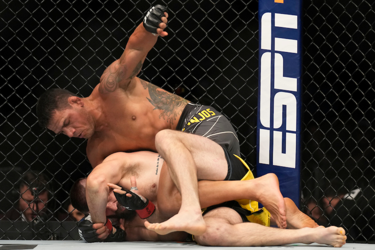 Rafael dos Anjos dá show, finaliza e revive rivalidade com Conor McGregor no UFC