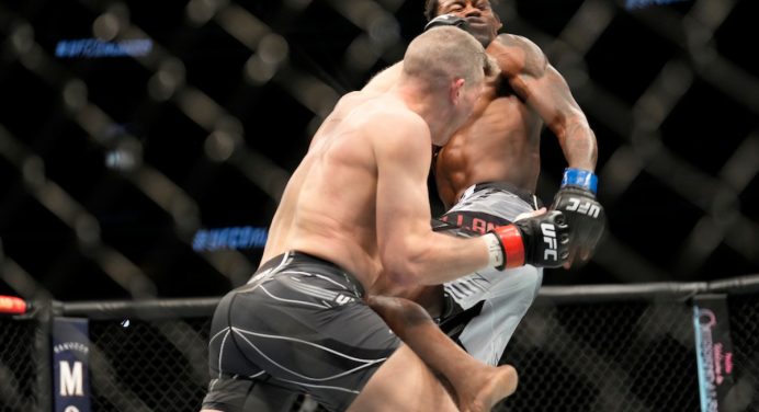 Thompson e Holland faturam bônus de R$ 260 mil por ‘Luta da Noite’ no UFC Orlando