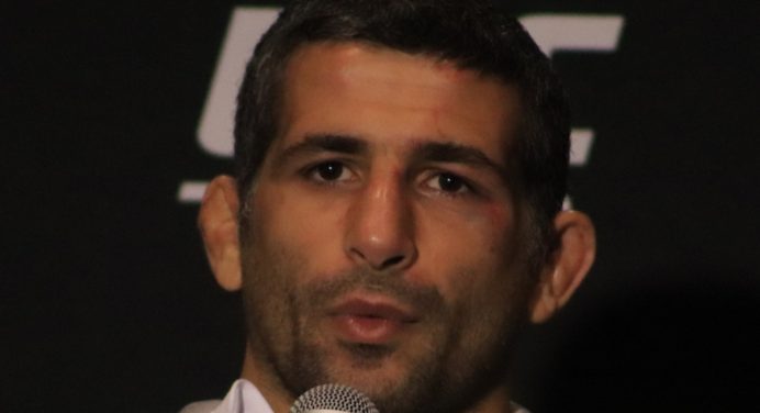 Top-5 do peso-leve desafia Charles do Bronx para luta no UFC: “Quero os melhores”