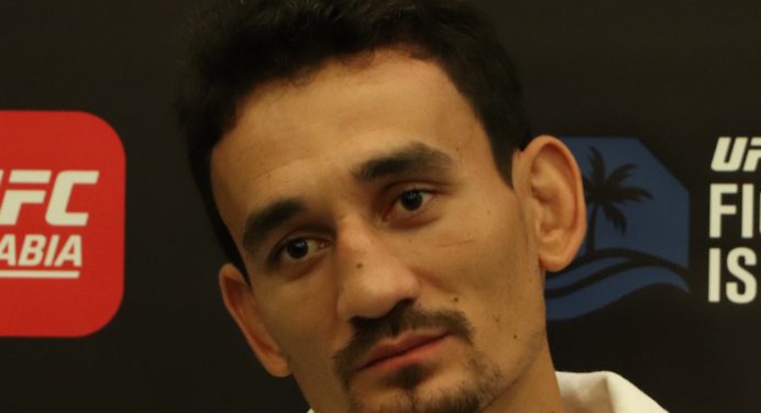 Max Holloway brinca com Conor McGregor após desafio inusitado no UFC