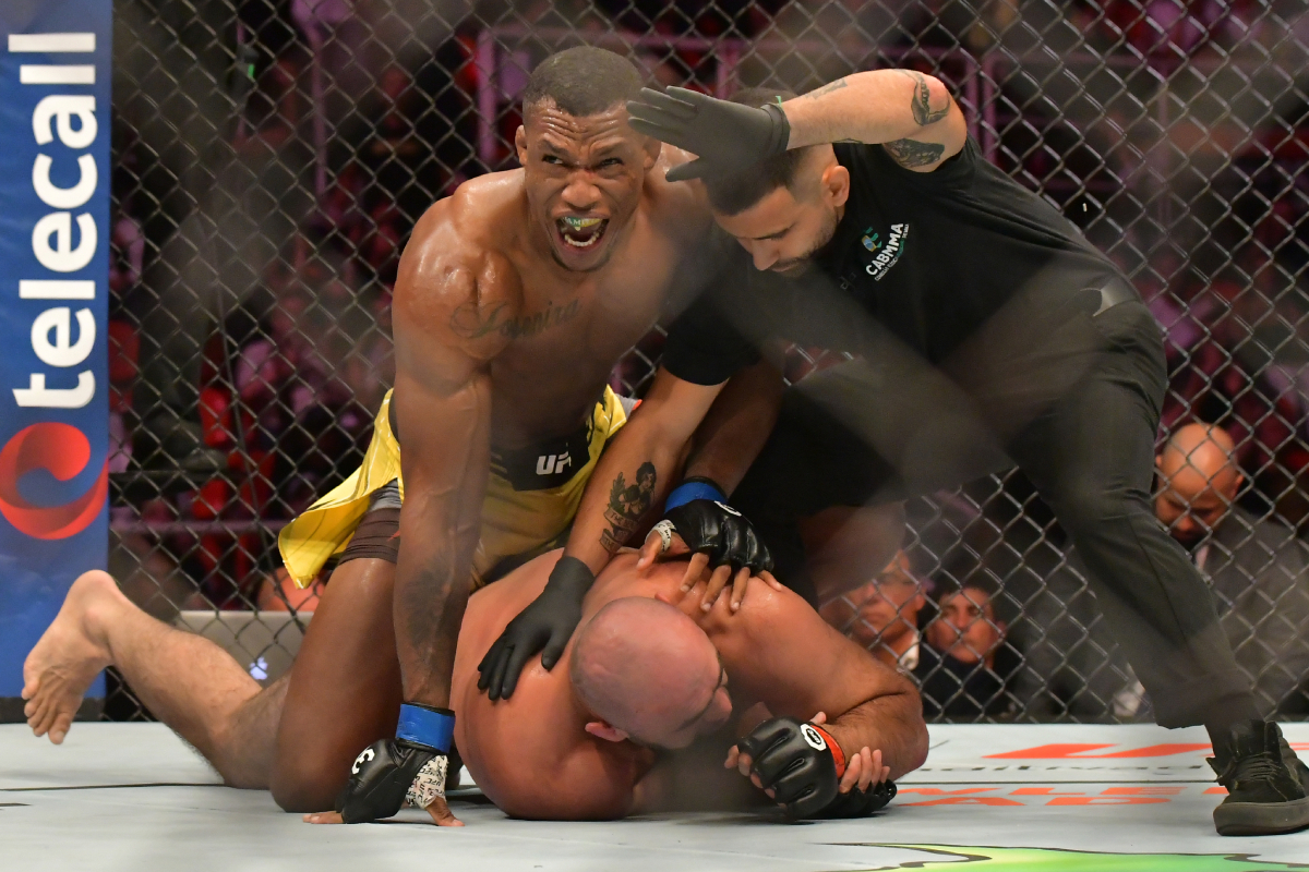 Malhadinho revela inspiração em Khabib após vitória no UFC Rio: “Sou fã”