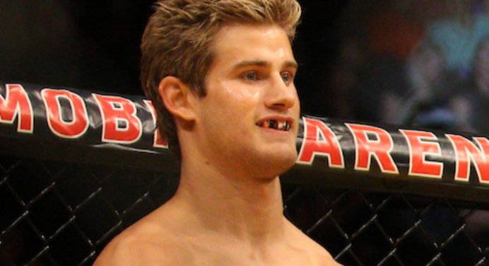 Antiga aposta de Dana White volta a lutar MMA após quatro anos de afastamento