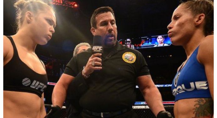 Histórico! Primeira luta de MMA feminino do UFC completa uma década