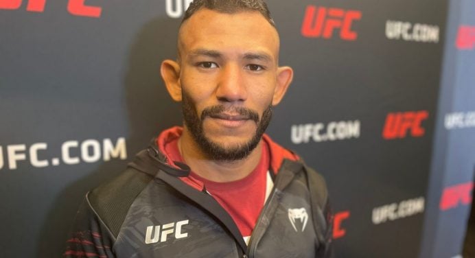 Rafael Alves aposta em experiência contra estreante invicto no UFC Vegas 70