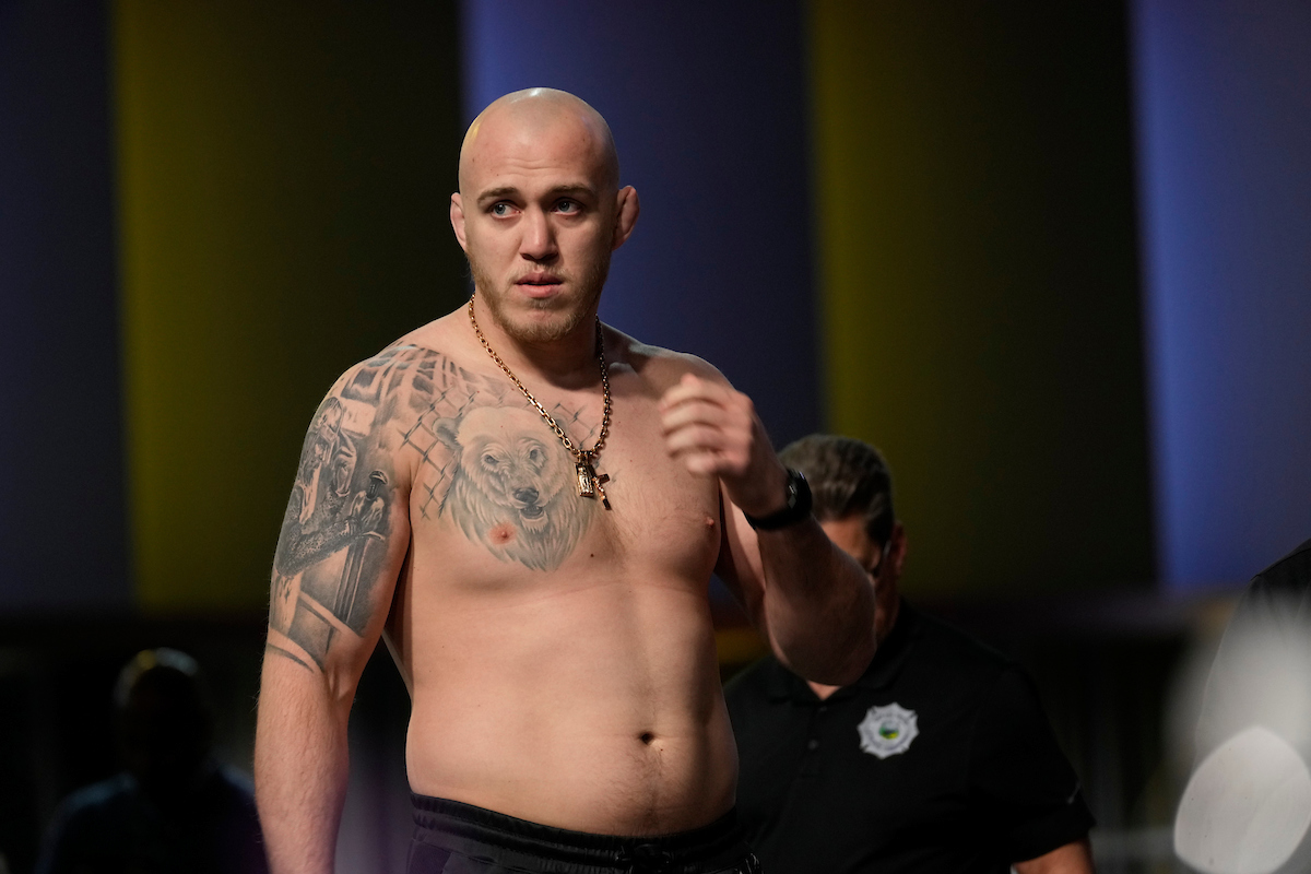 Sergey Spivak fatura bônus de R$ 257 mil por Performance da Noite no UFC Vegas 68