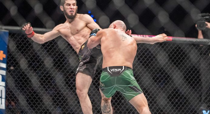 Islam Makhachev defende título dos leves e vira o nº1 do ranking peso-por-peso do UFC