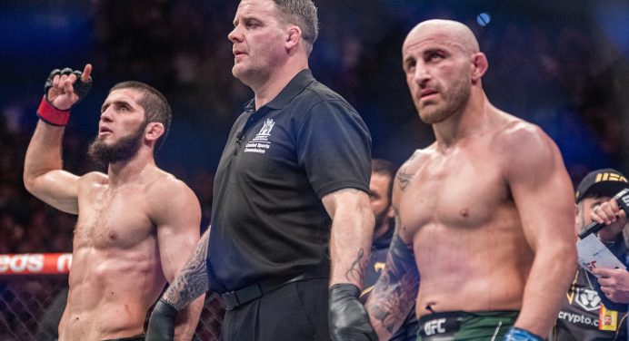 Volkanovski discorda de juízes do UFC 284 e pede revanche; Makhachev rebate