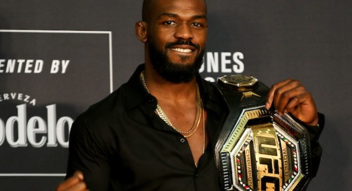 Michael Bisping elege Jon Jones como número 1 peso-por-peso do UFC