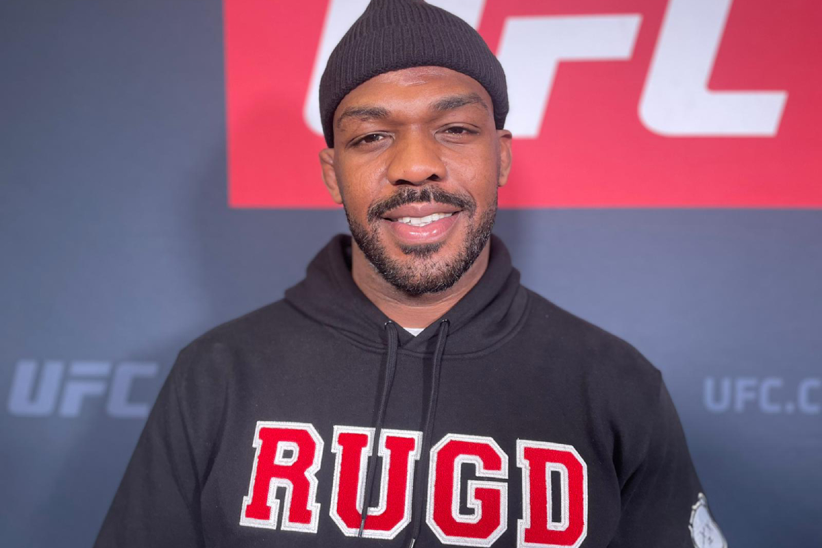 Jon Jones ignora peso extra e promete versão mais rápida no UFC 285