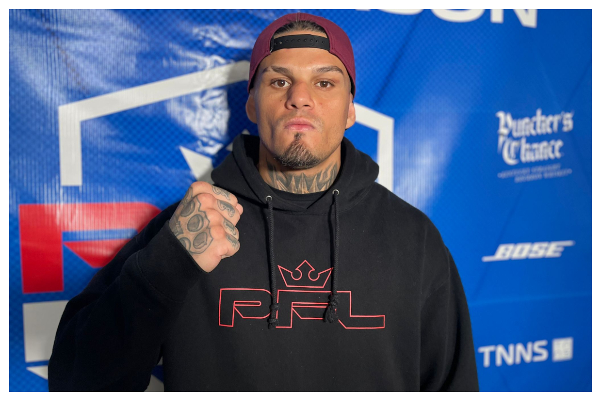 De boné e punho cerrado, Delan Monte durante media day do primeiro card do PFL em 2023