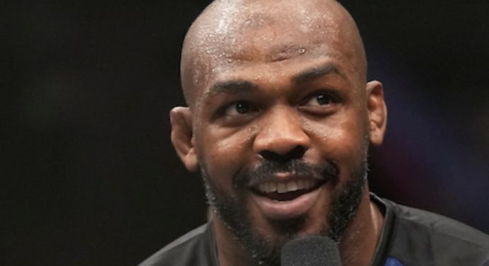 Jon Jones aposta em vitória rápida sobre Tyson Fury em possível luta no UFC