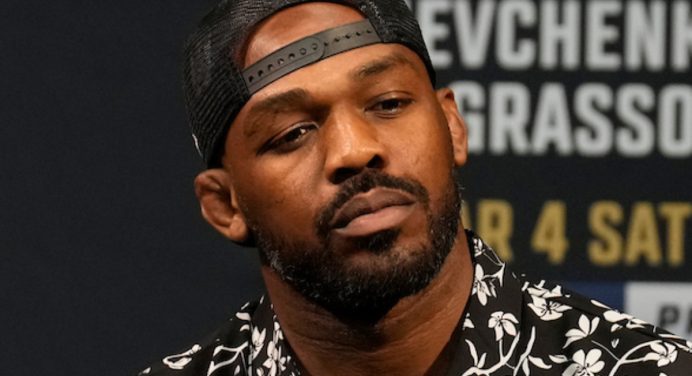 Nos pesos-pesados, Jon Jones retorna ao UFC para ampliar legado e status de GOAT