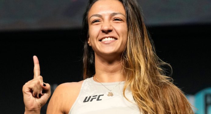 Amanda Ribas comemora primeira luta principal dentro do UFC: “No tempo certo”