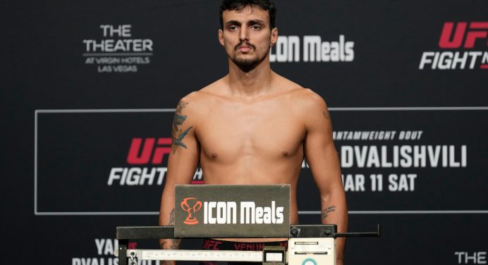 Carcacinha culpa lesão por falha na balança que o tirou do UFC Vegas