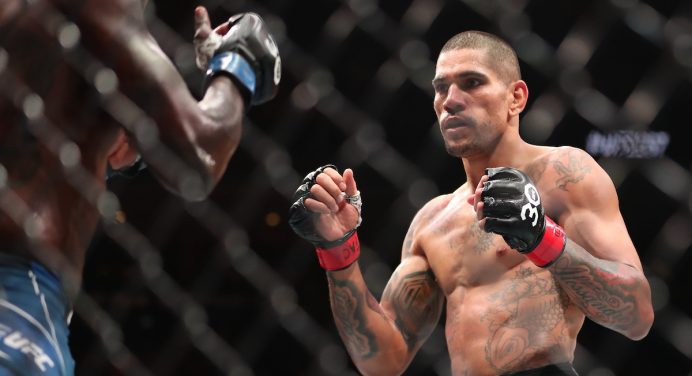 Alex Poatan perde três posições no ranking peso-por-peso após derrota no UFC 287