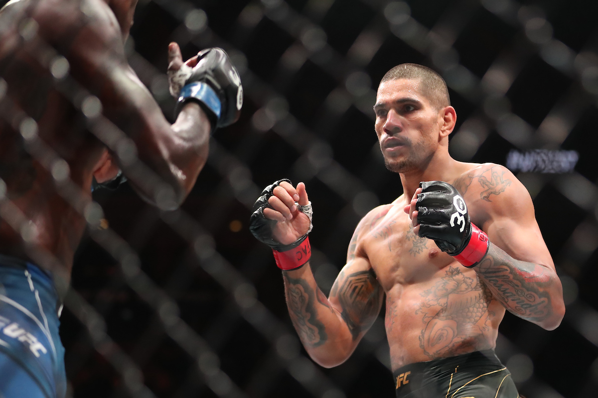 Alex Poatan enfrenta Israel Adesanya na revanche protagonizada no UFC 287