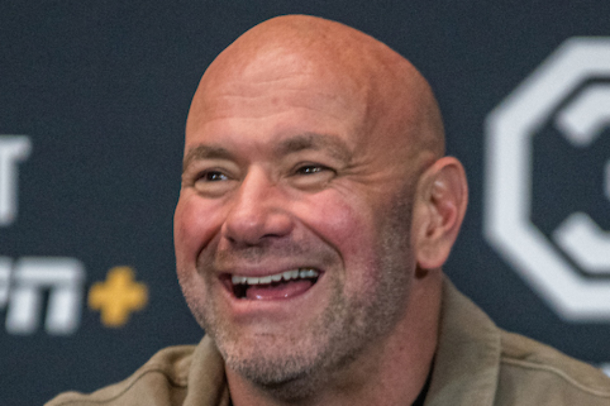 Dana White conversa com os jornalistas após o UFC Kansas City