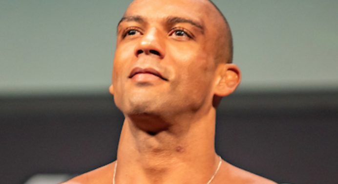 Luta principal! Edson Barboza enfrenta inglês invicto pelos penas do UFC em maio