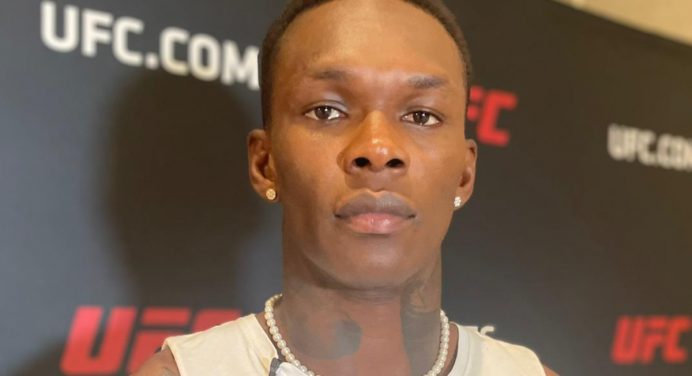 Adesanya destaca superioridade no grappling contra Poatan: “Derrubei quando quis”