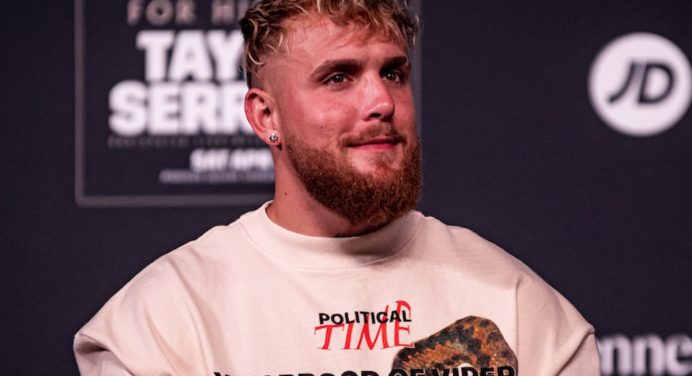 Jake Paul esbanja confiança e afirma que ‘bate mais forte’ que Mike Tyson