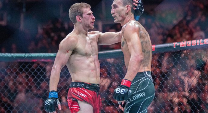 Holloway vence Allen e se aproxima de nova disputa de cinturão dos penas do UFC